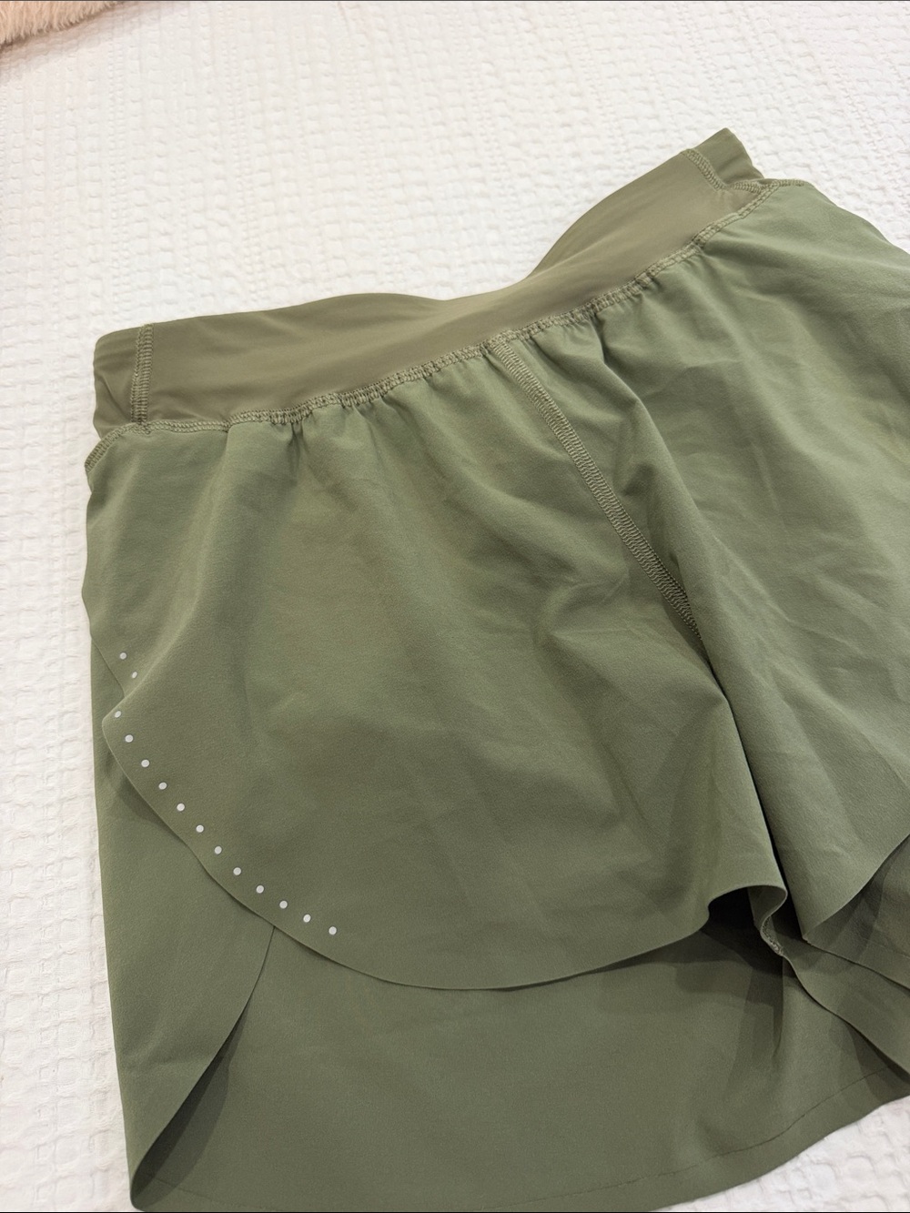 Lululemon Fast and Free Shorts Green Size XS! Like new! - Picture 2 of 4